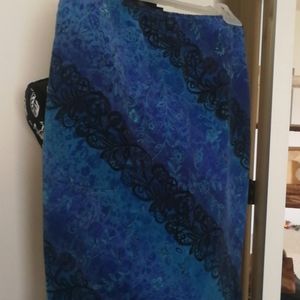 Maxi slit skirt